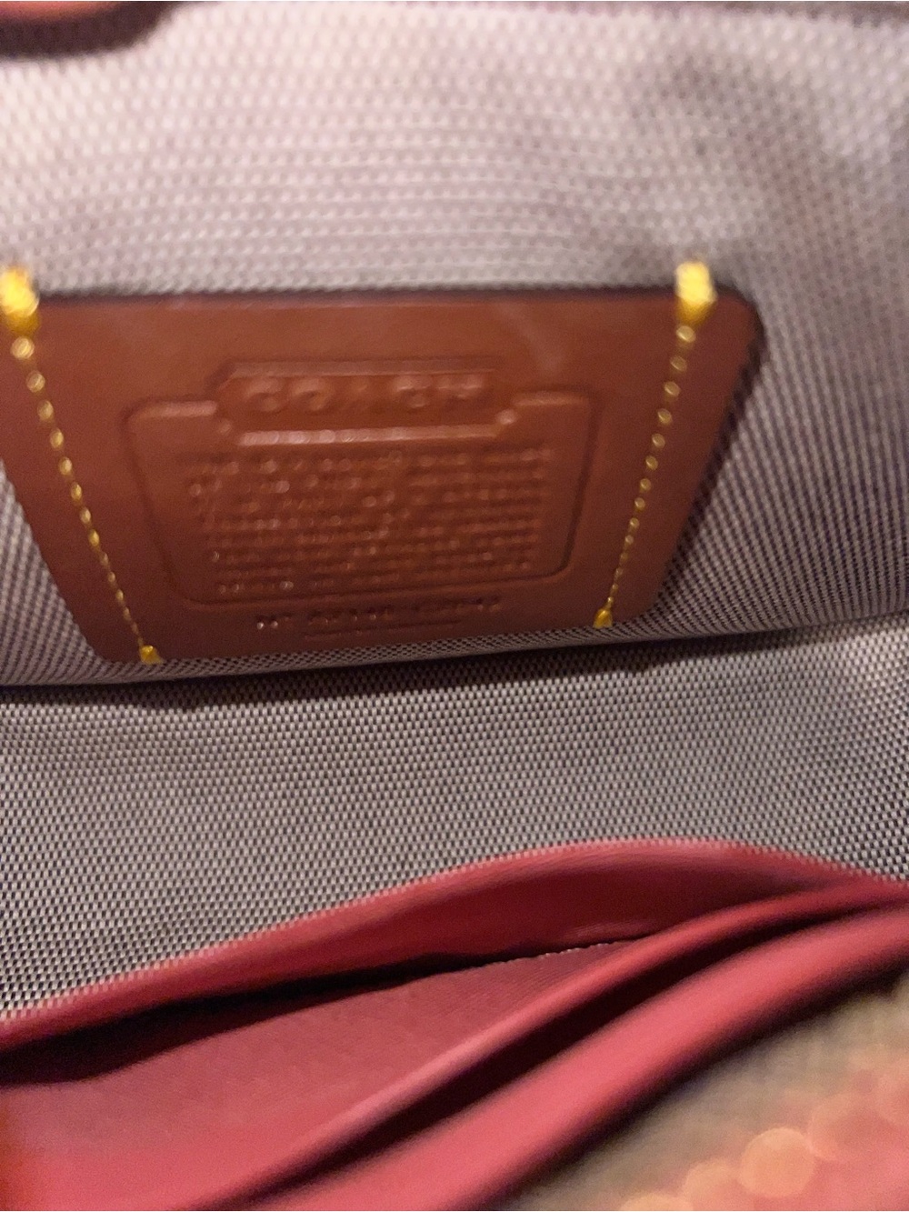 RARE Coach TAFFY Leather Swinger Shoulder Bag with Gold Hardware - Picture 6 of 10